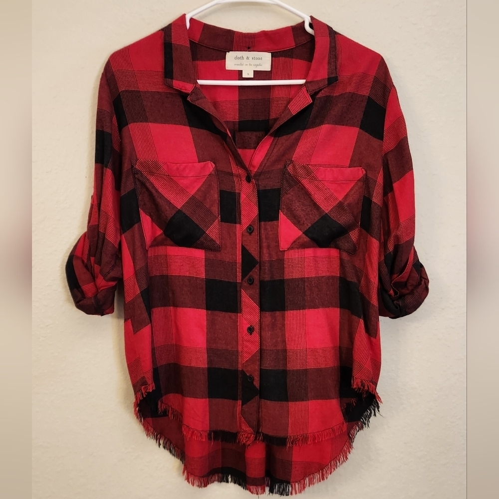 Cloth & Stone Anthropologie Roll-Over Sleeve Black Red Plaid Frayed Bottom. Soft